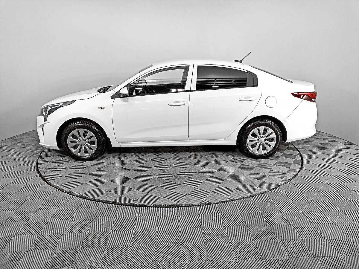 Kia Rio 2021 года с пробегом. Фото: #7