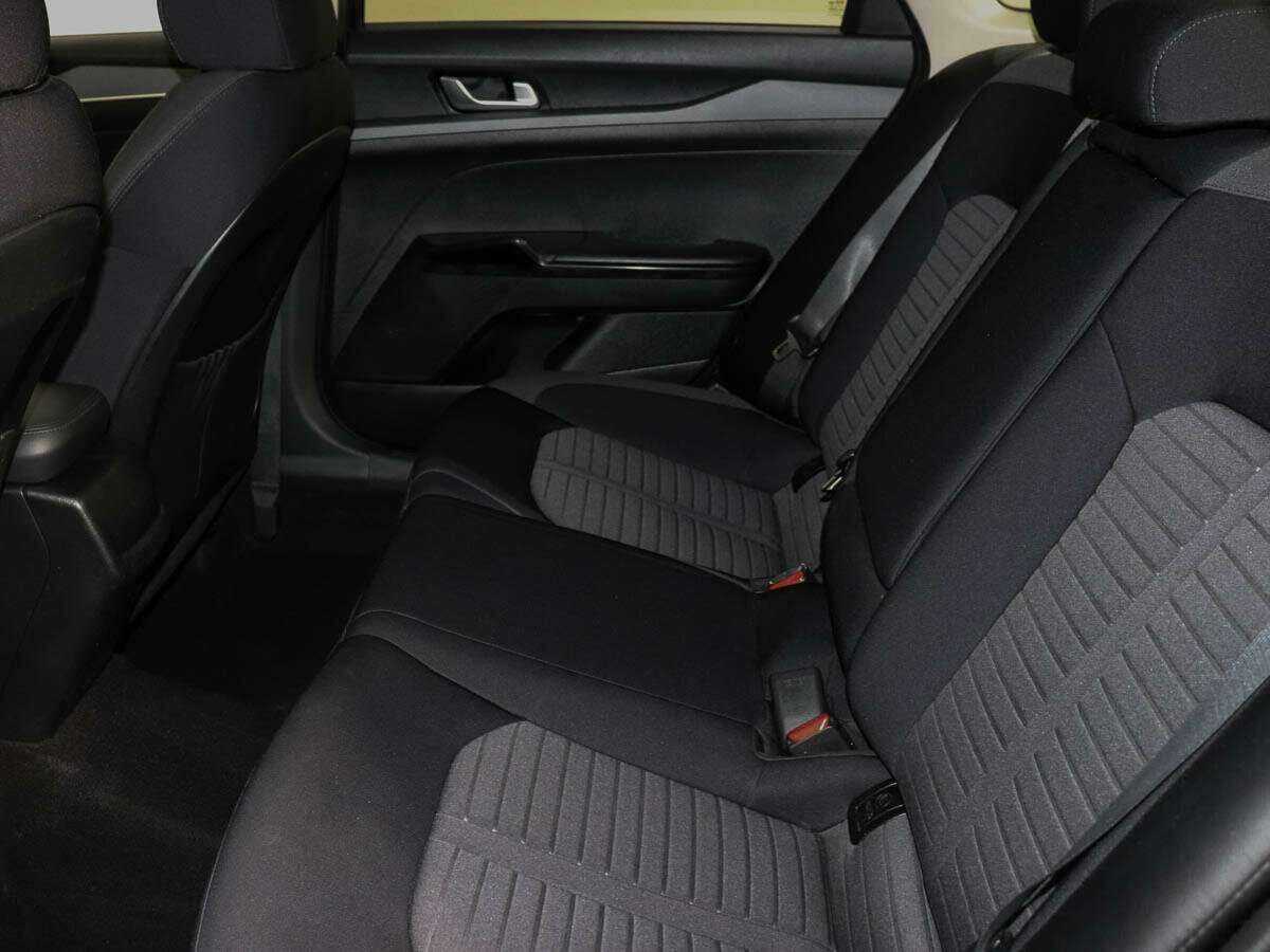 Kia K5 2020 года с пробегом. Фото: #8