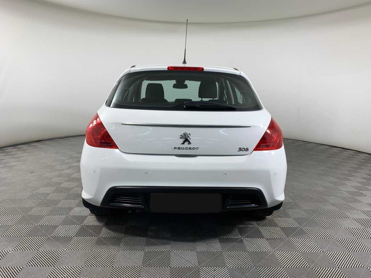 Peugeot 308 2012 года с пробегом. Фото: #5
