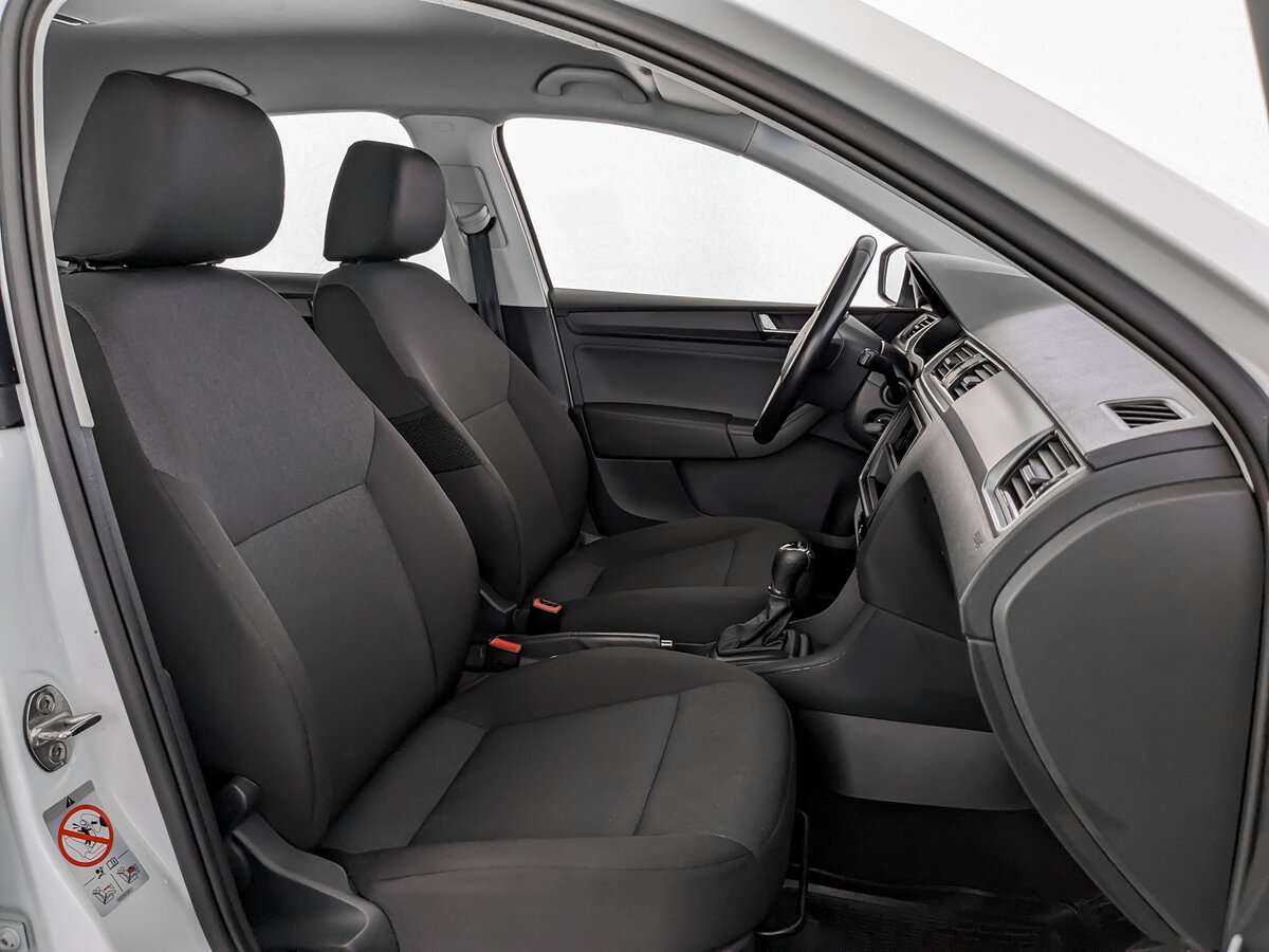 Skoda Rapid 2019 года с пробегом. Фото: #20