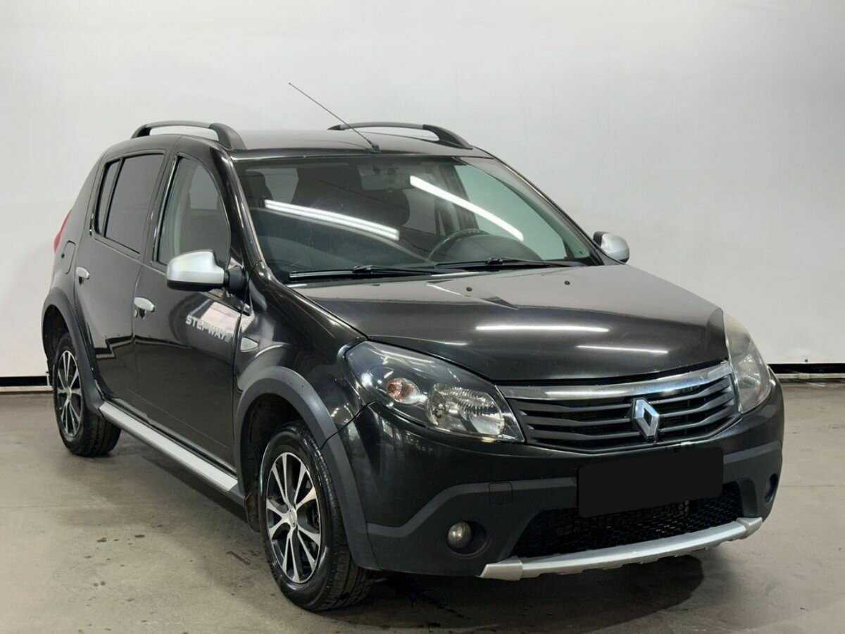 Renault Sandero 2012 года с пробегом. Фото: #2