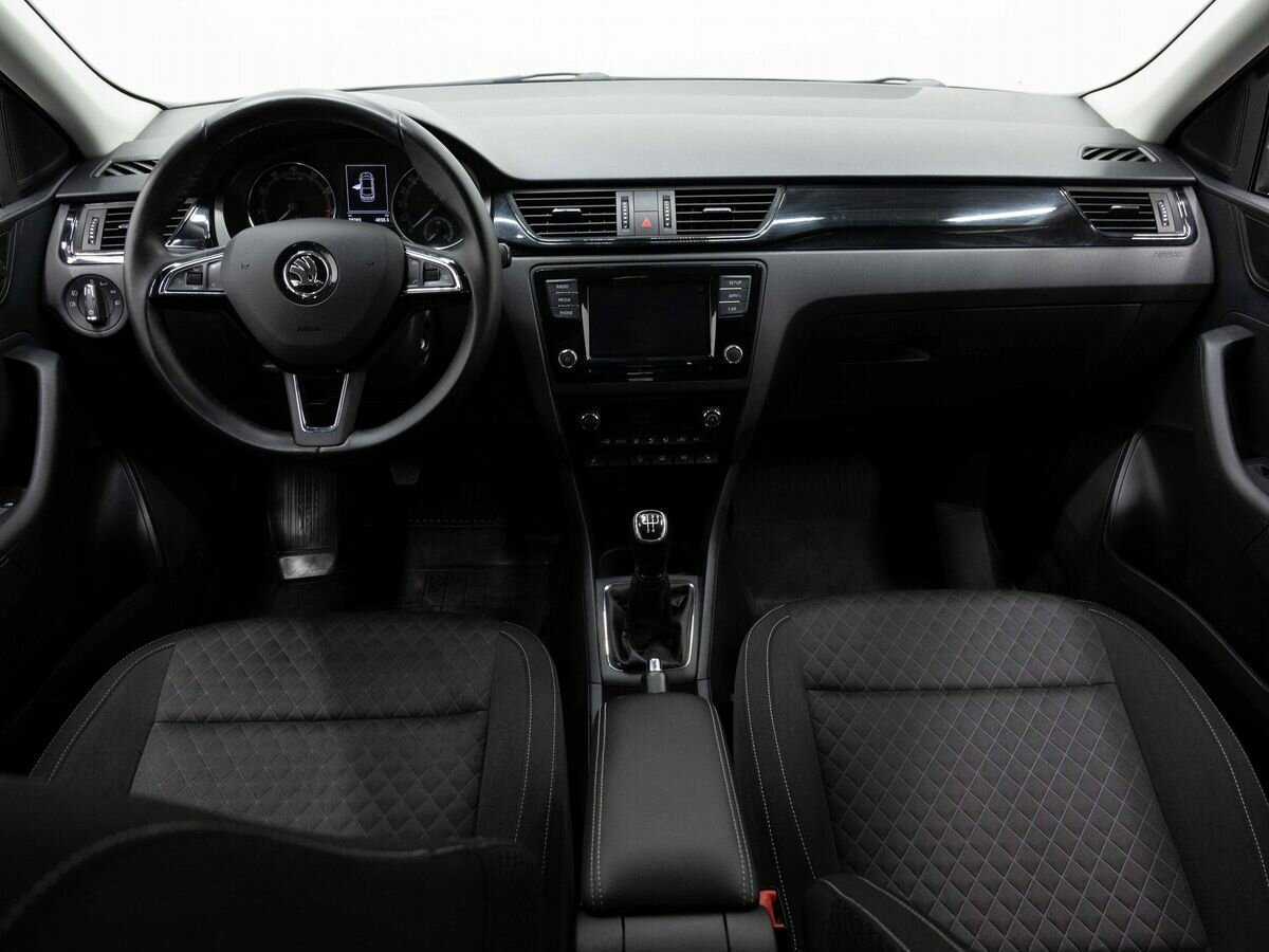 Skoda Rapid 2018 года с пробегом. Фото: #14