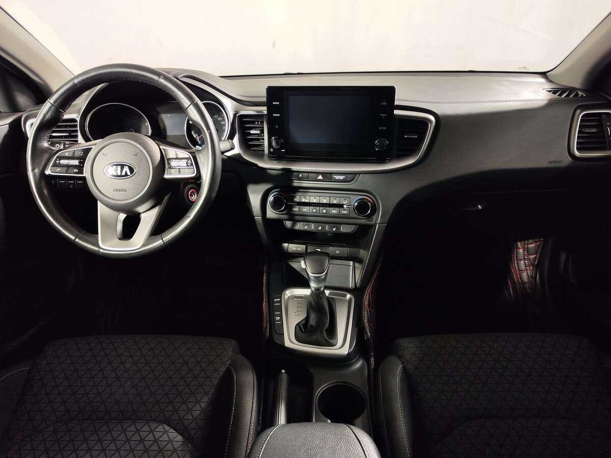 Kia Ceed 2020 года с пробегом. Фото: #9