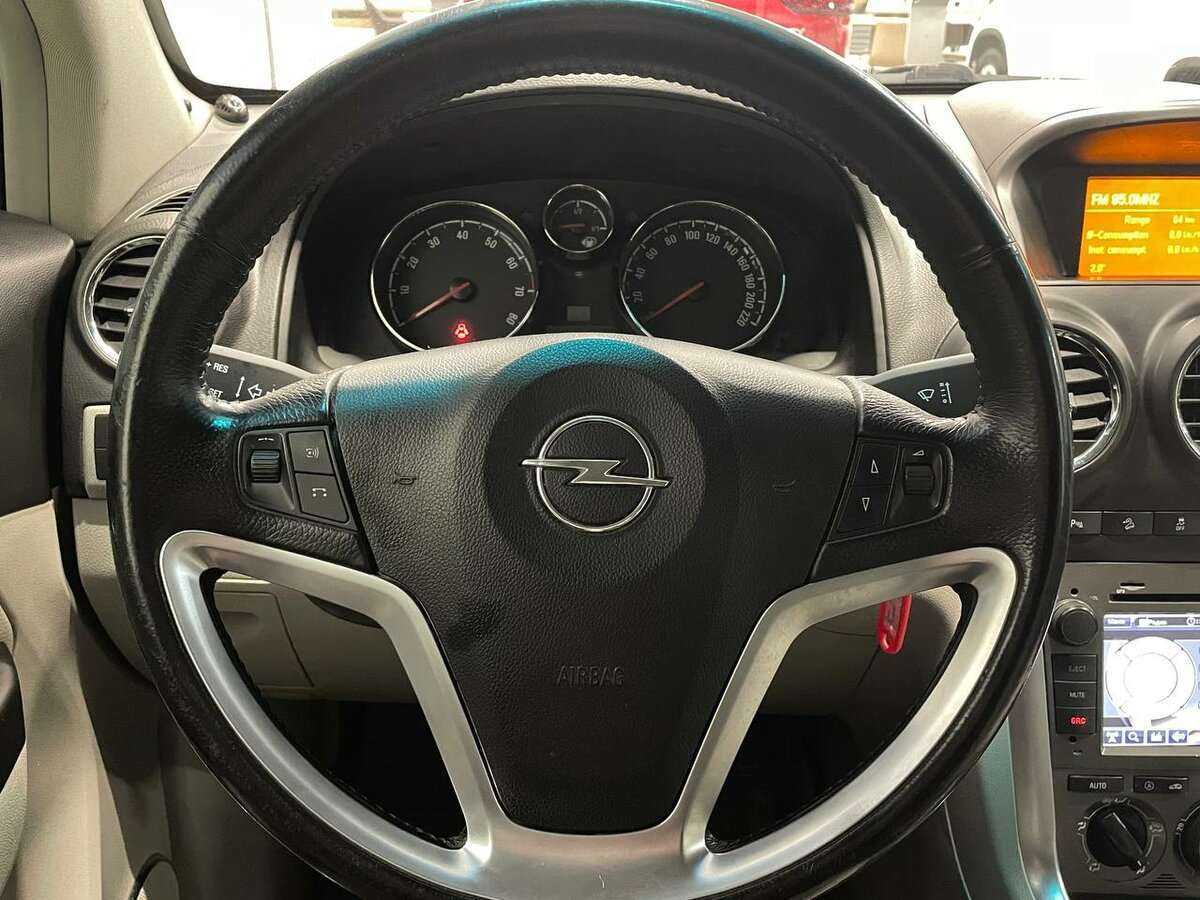 Opel Antara 2012 года с пробегом. Фото: #6