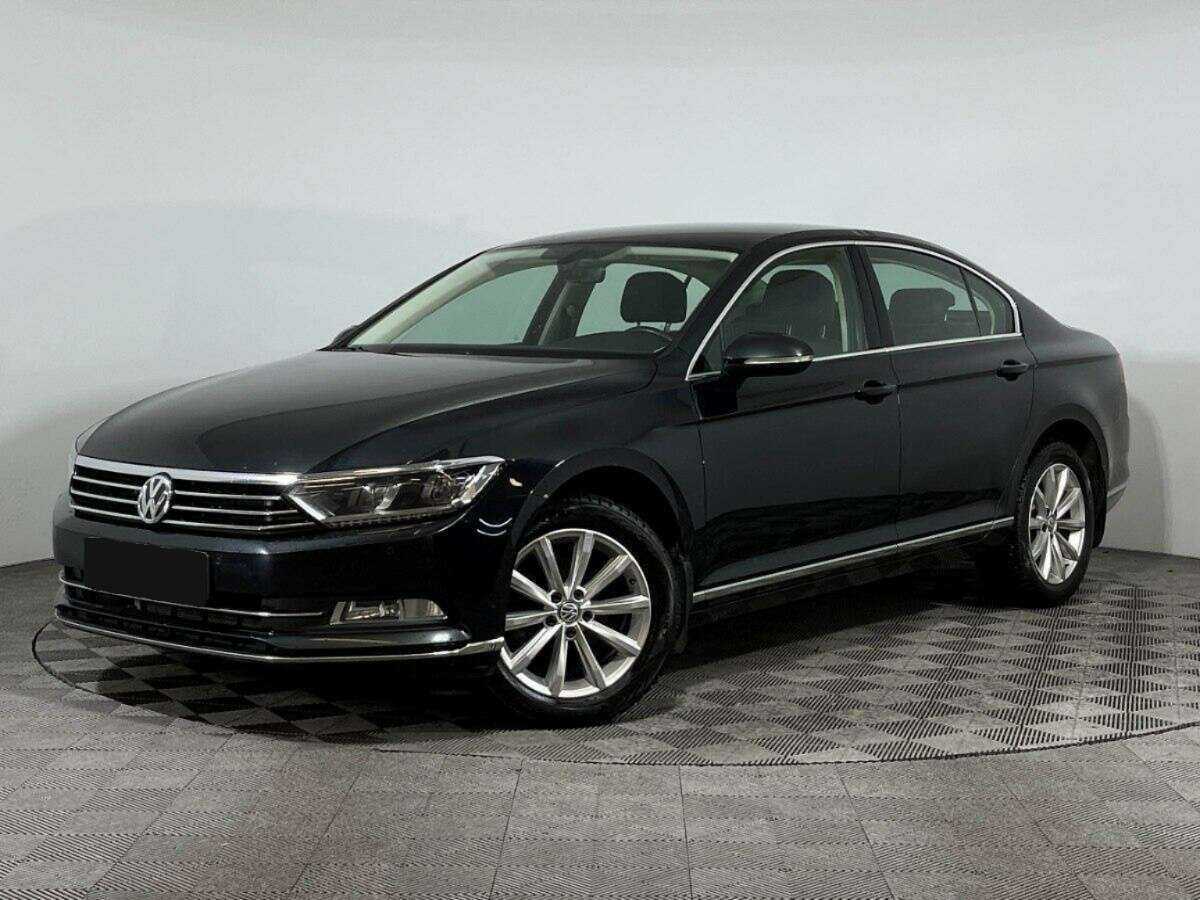 Volkswagen Passat 2017 года с пробегом. Посмотреть фото