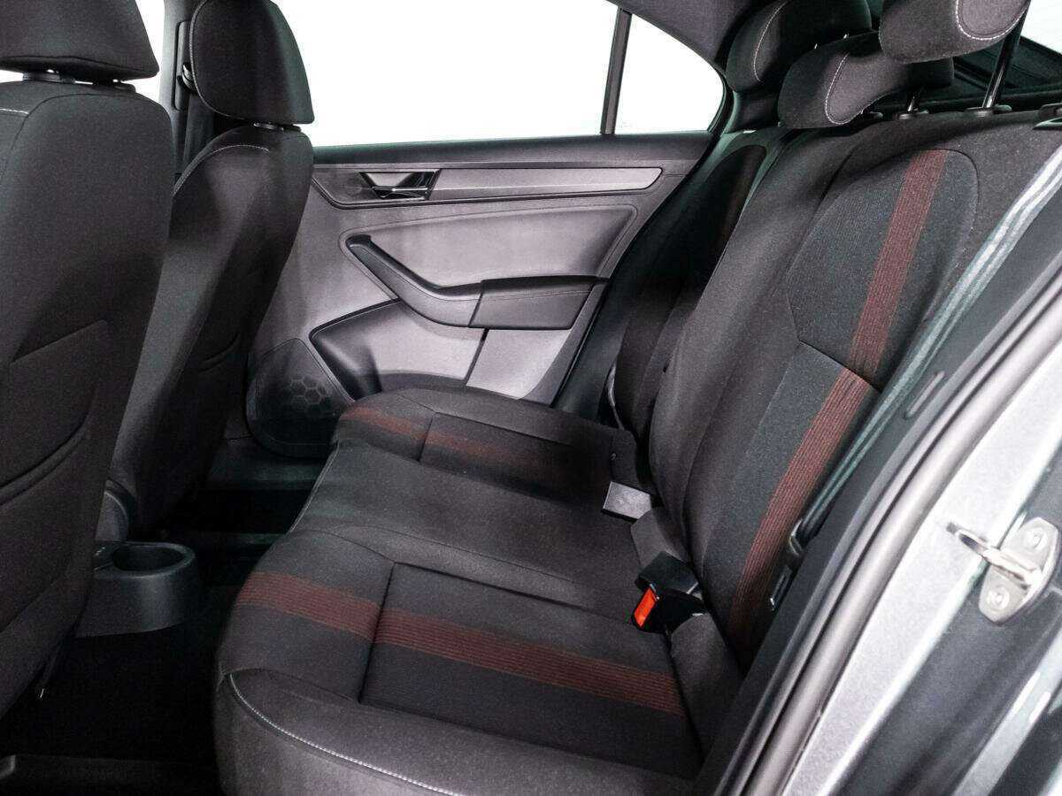 Skoda Rapid 2021 года с пробегом. Фото: #9