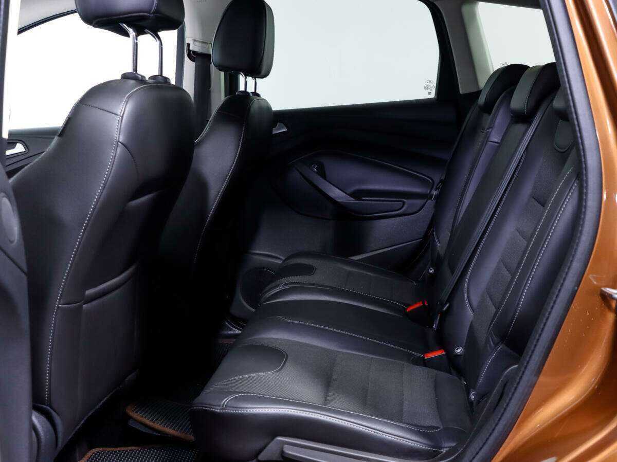 Ford Kuga 2013 года с пробегом. Фото: #12