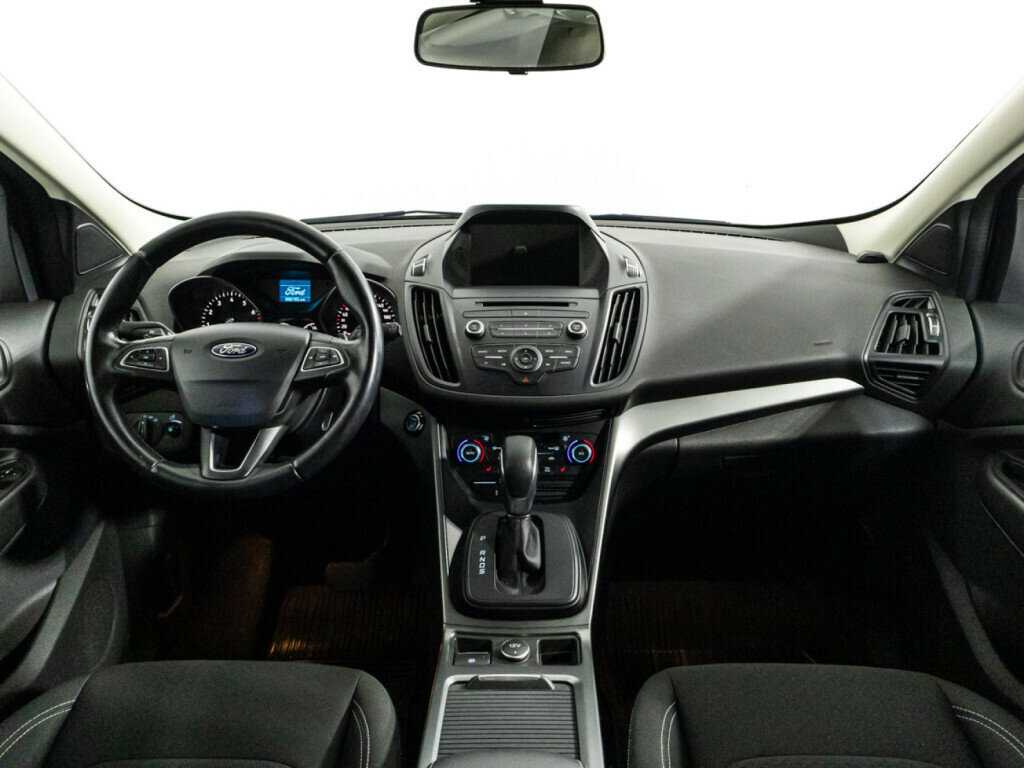 Ford Kuga 2017 года с пробегом. Фото: #12