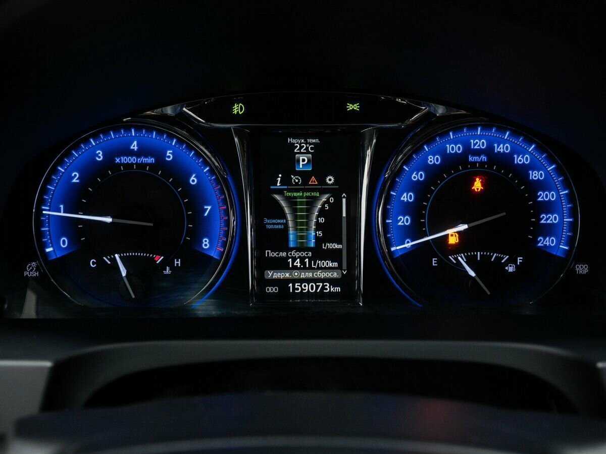 Toyota Camry 2017 года с пробегом. Фото: #14