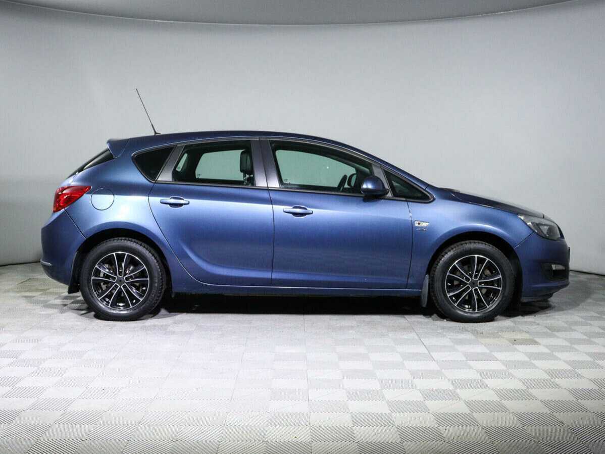 Opel Astra 2014 года с пробегом. Фото: #3