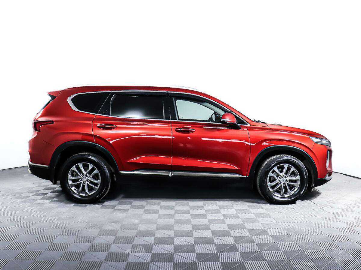 Hyundai Santa Fe 2018 года с пробегом. Фото: #3