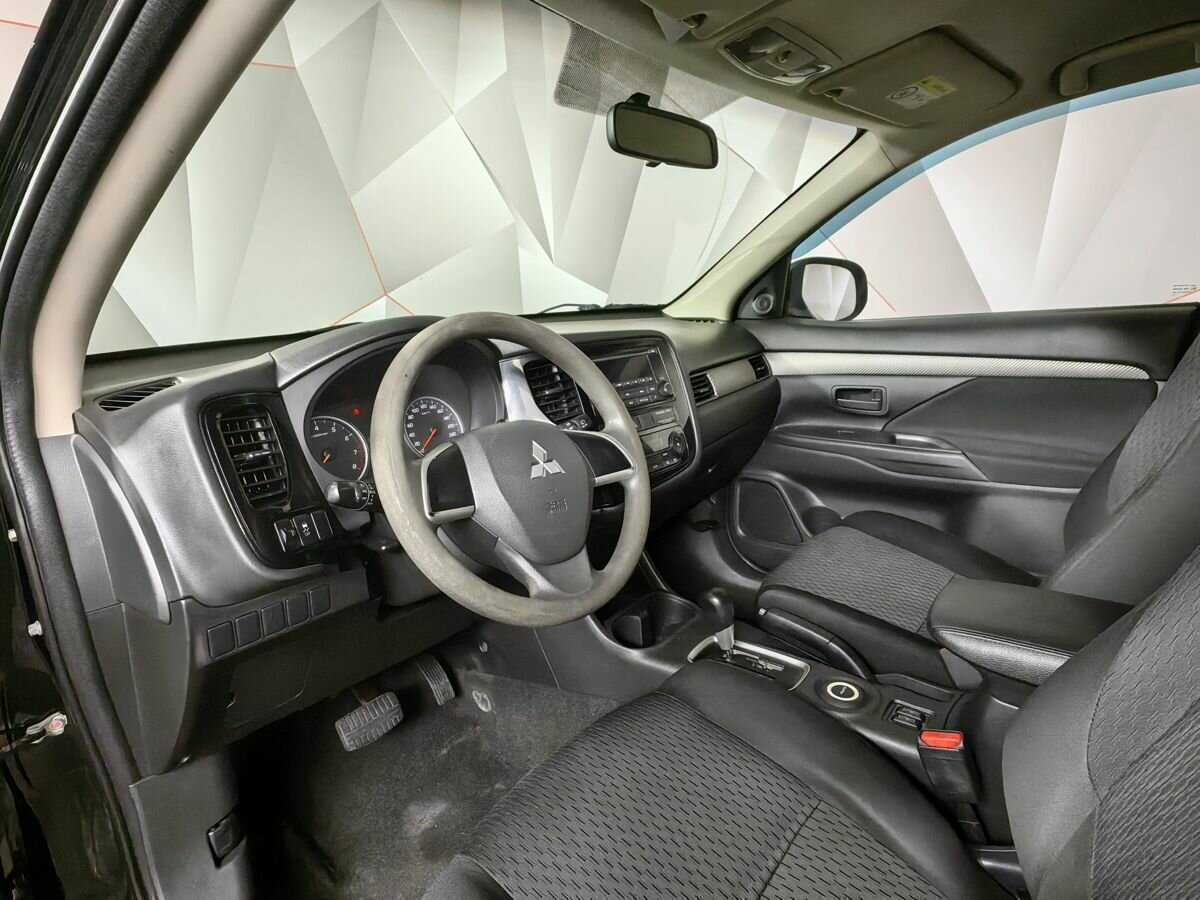 Mitsubishi Outlander 2014 года с пробегом. Фото: #13