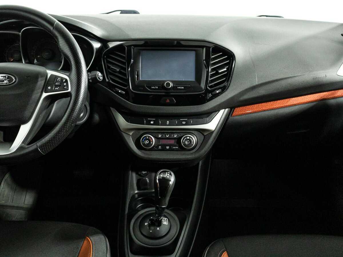 Lada (ВАЗ) Vesta 2018 года с пробегом. Фото: #13