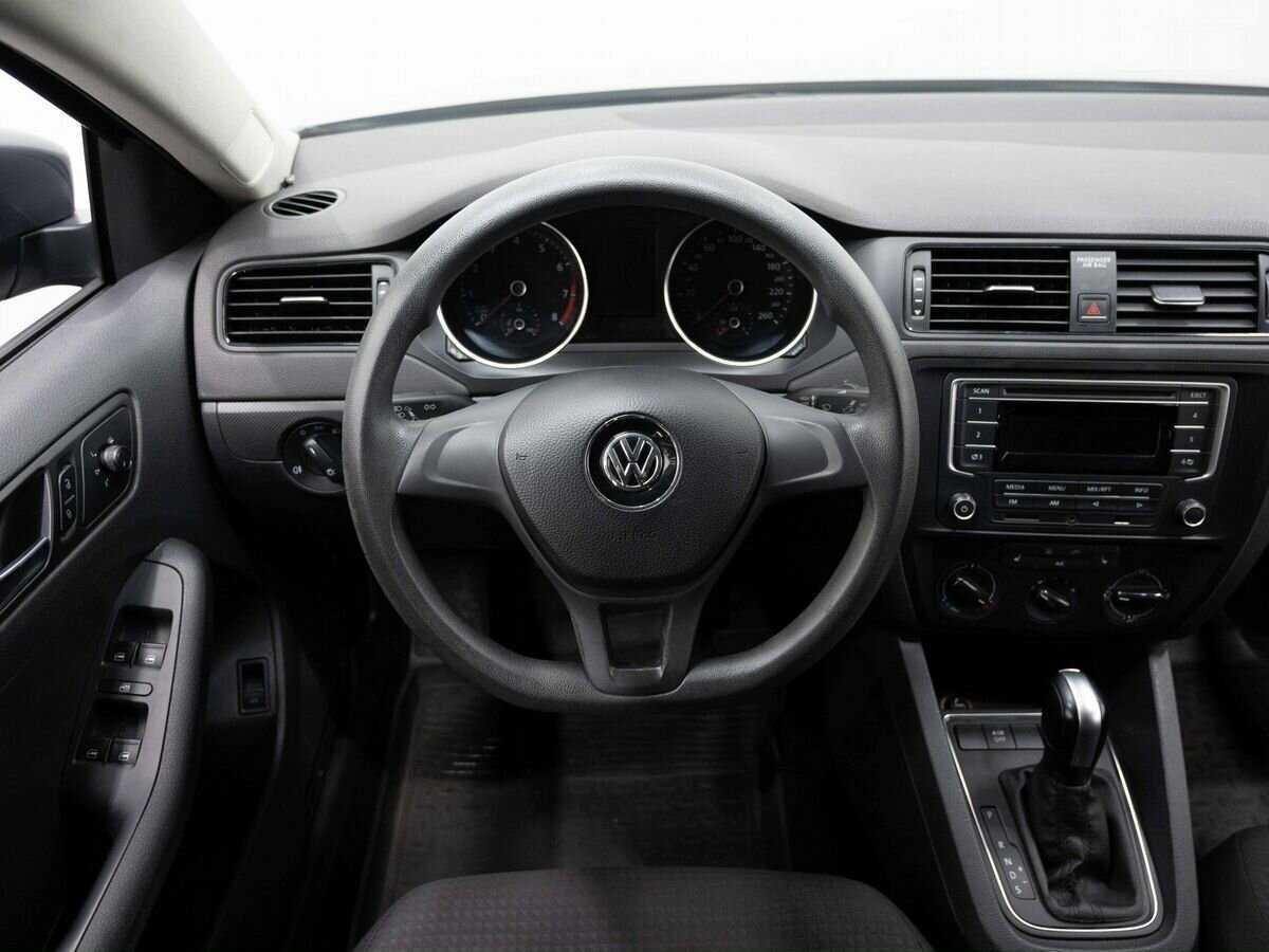 Volkswagen Jetta 2015 года с пробегом. Фото: #12