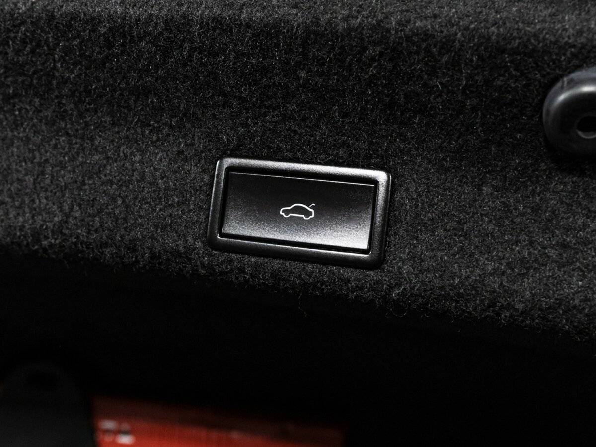 Volkswagen Passat 2016 года с пробегом. Фото: #22