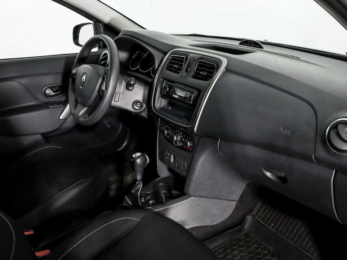 Renault Sandero 2017 года с пробегом. Фото: #9