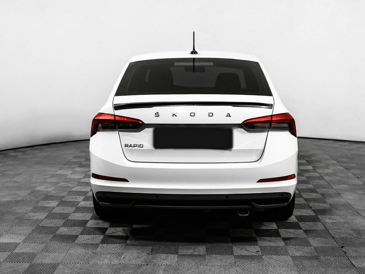 Skoda Rapid 2021 года с пробегом. Фото: #5