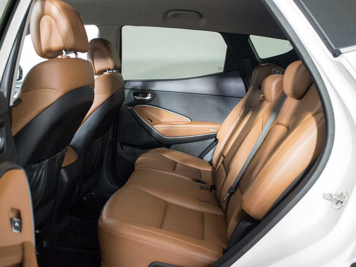 Hyundai Santa Fe 2017 года с пробегом. Фото: #9