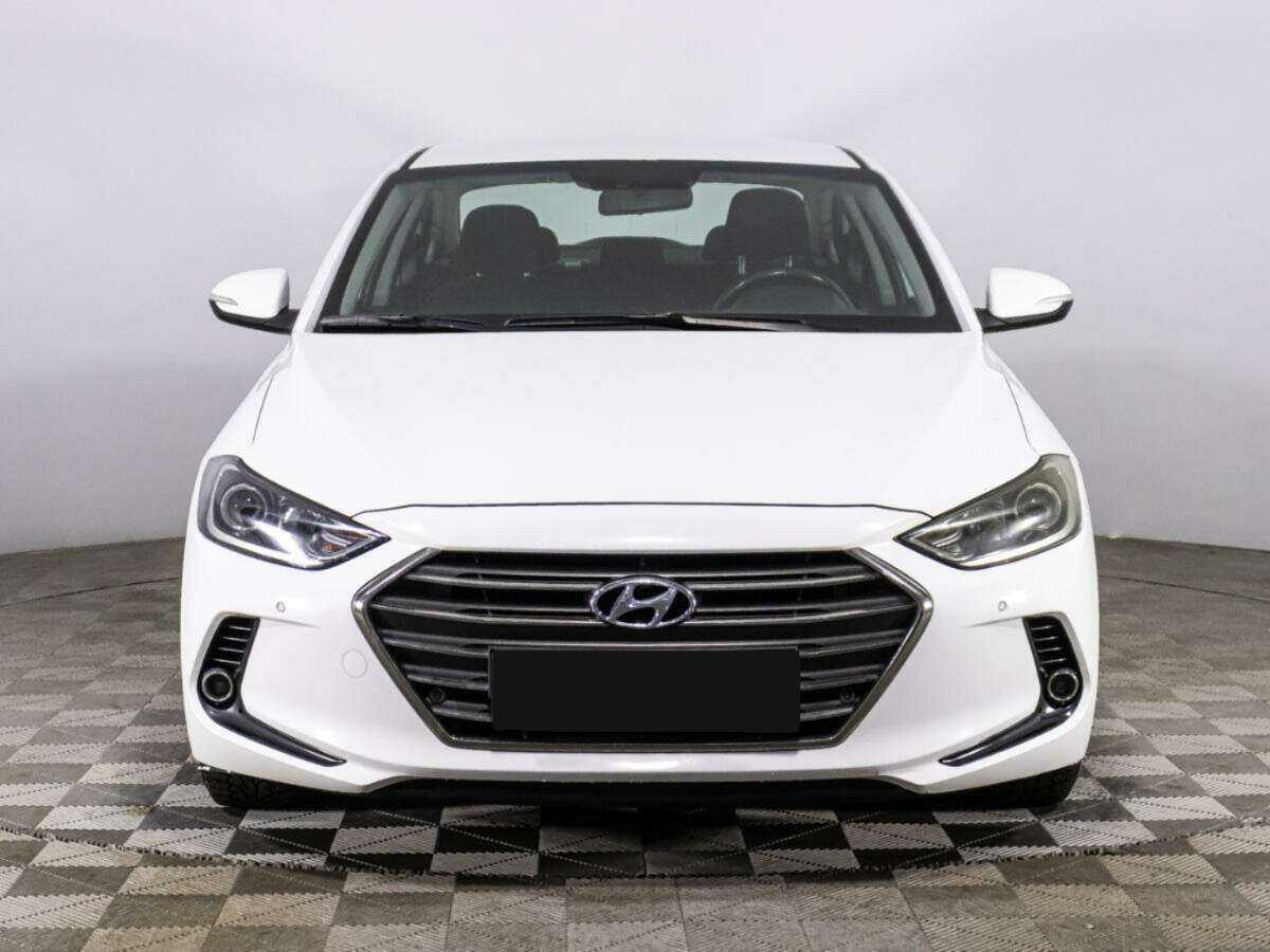 Hyundai Elantra 2017 года с пробегом. Фото: #1