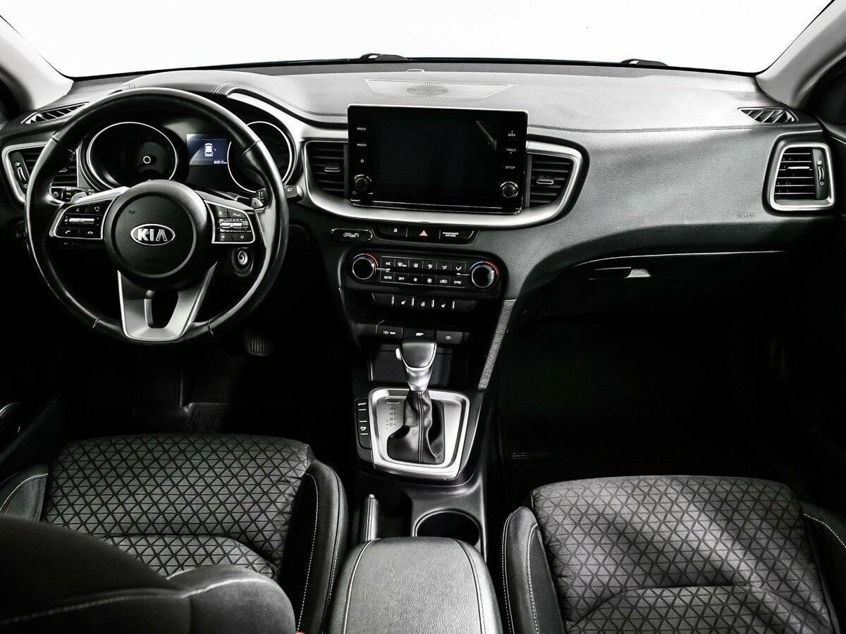 Kia Ceed 2020 года с пробегом. Фото: #10