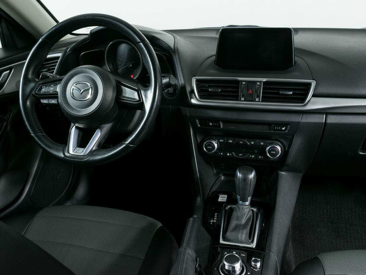 Mazda 3 2018 года с пробегом. Фото: #7