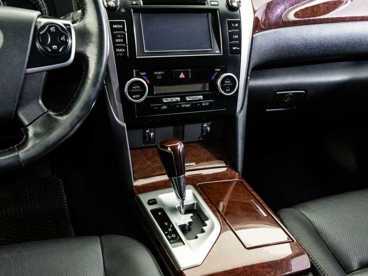 Toyota Camry 2014 года с пробегом. Фото: #10