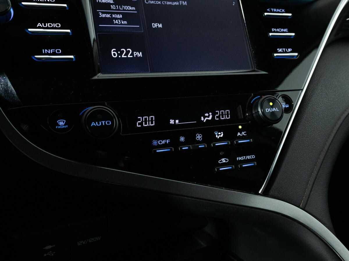 Toyota Camry 2018 года с пробегом. Фото: #12