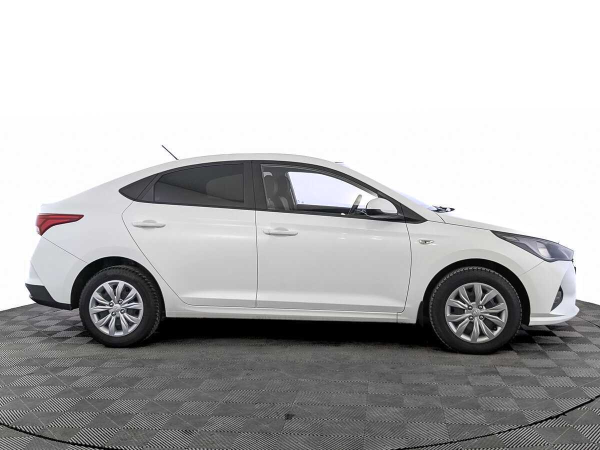 Hyundai Solaris 2020 года с пробегом. Фото: #3