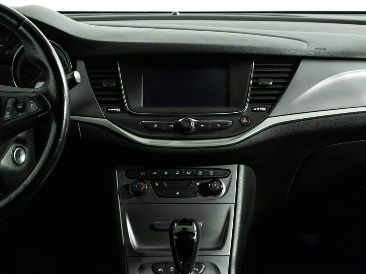 Opel Astra 2019 года с пробегом. Фото: #13