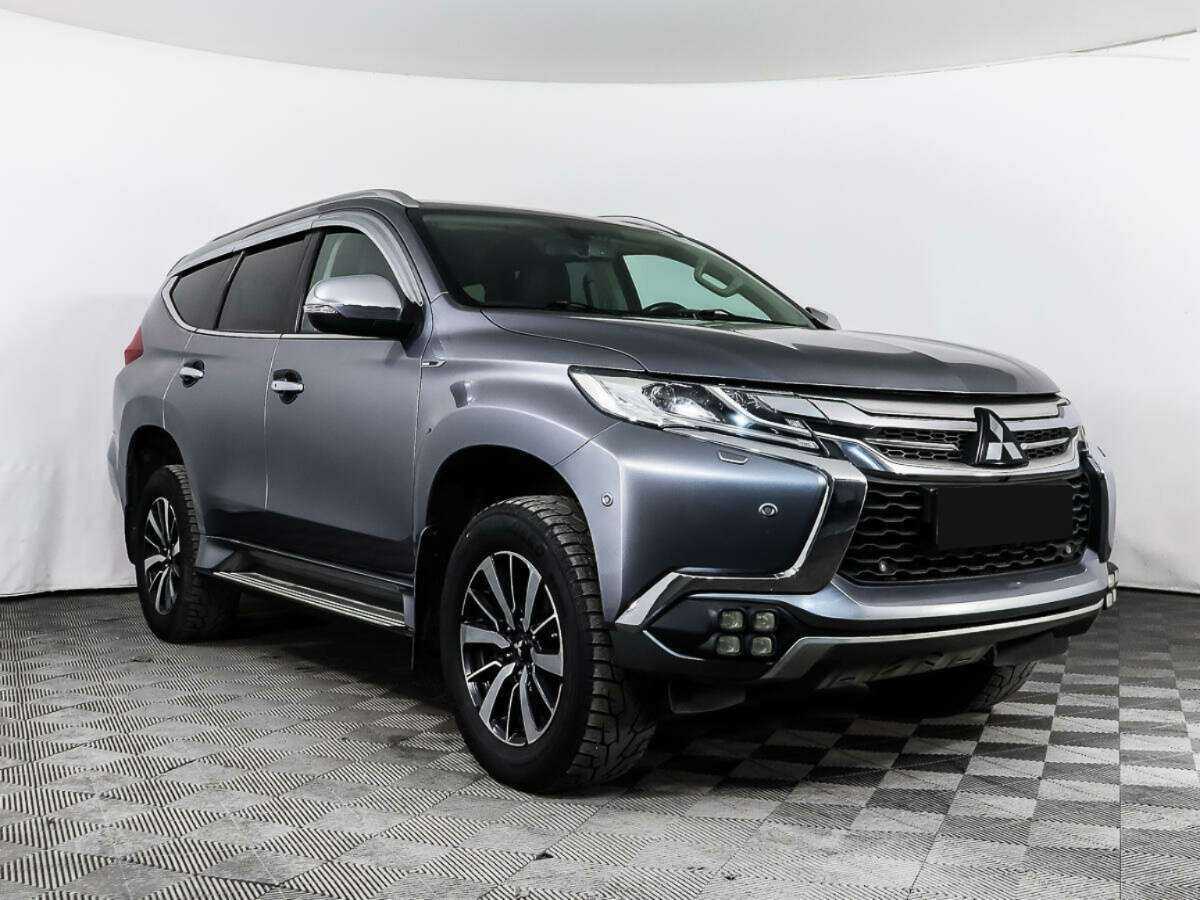 Mitsubishi Pajero Sport 2016 года с пробегом. Фото: #2
