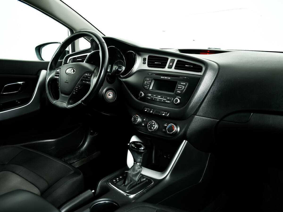 Kia Ceed 2013 года с пробегом. Фото: #8