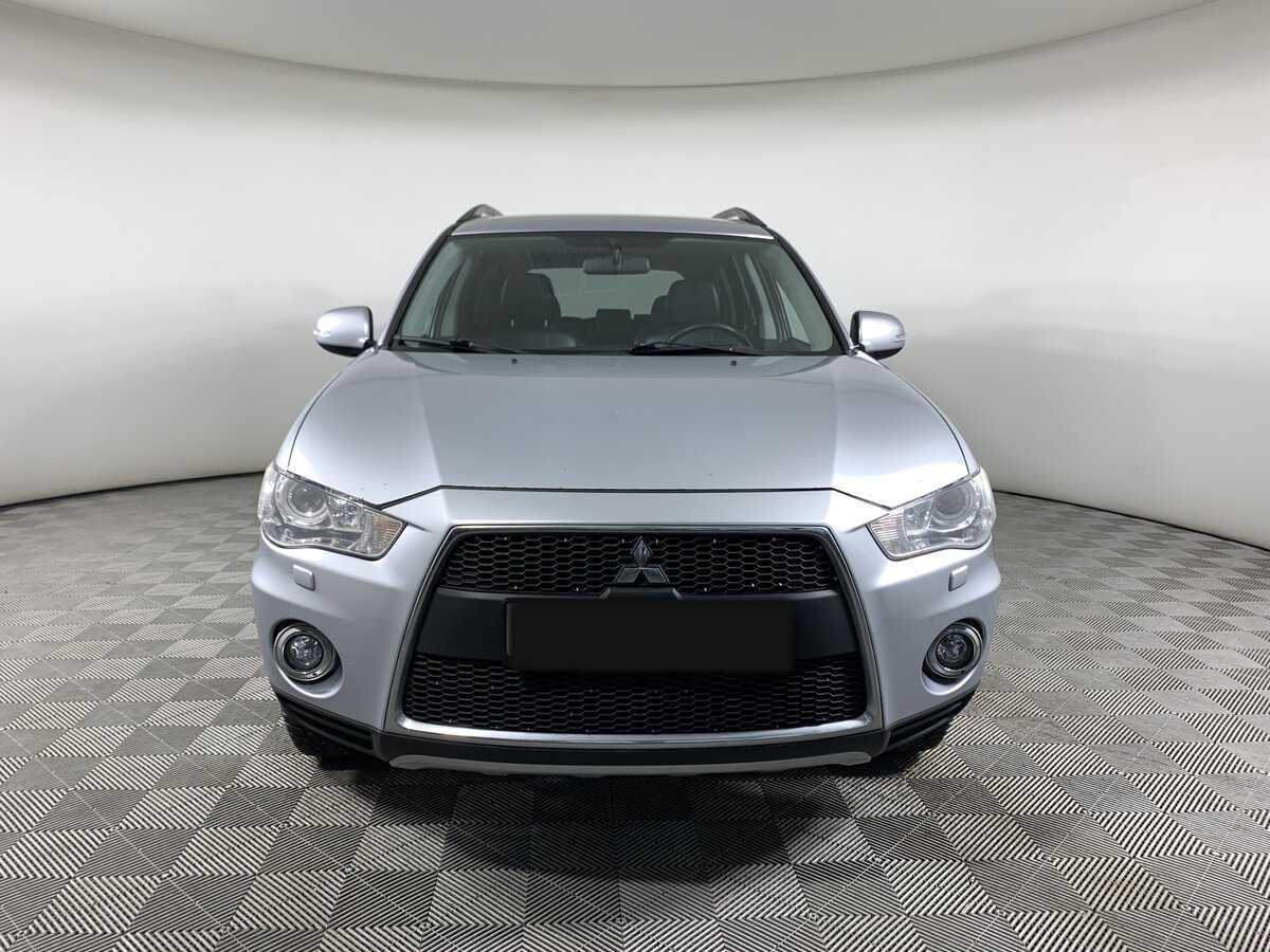 Mitsubishi Outlander 2012 года с пробегом. Фото: #1