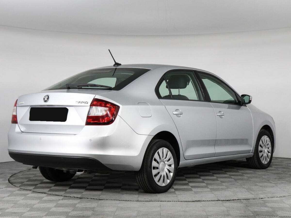 Skoda Rapid 2018 года с пробегом. Фото: #4