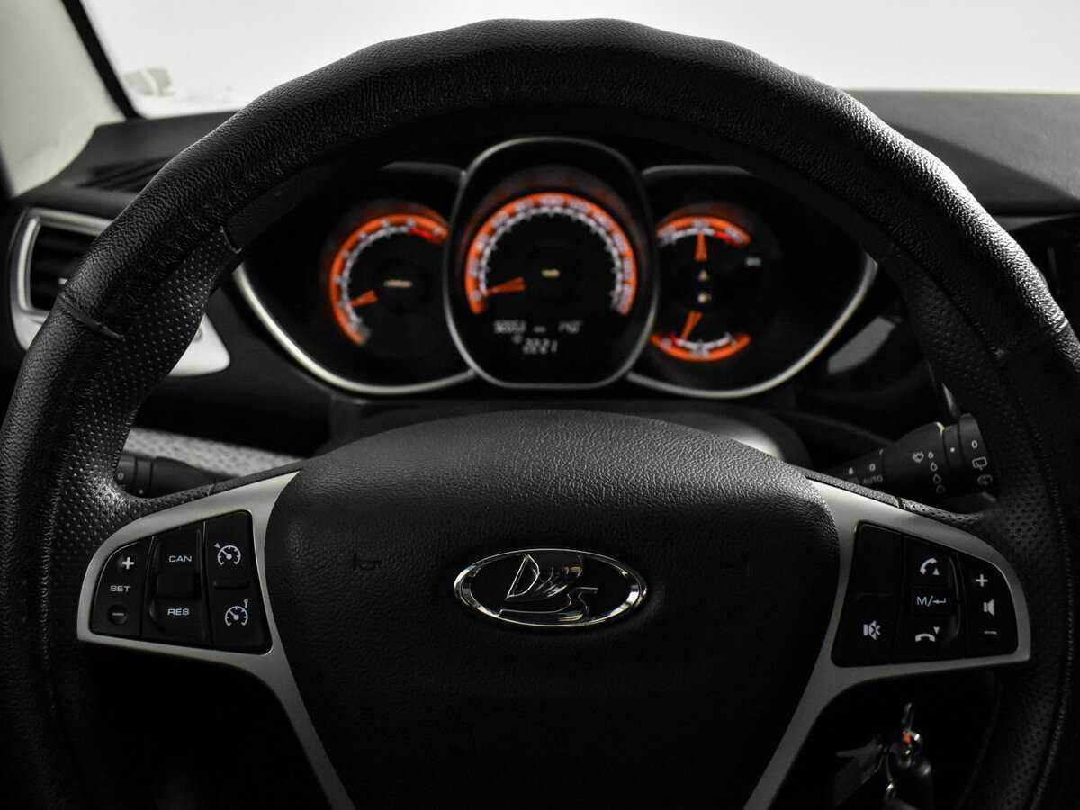 Lada (ВАЗ) Vesta 2019 года с пробегом. Фото: #17