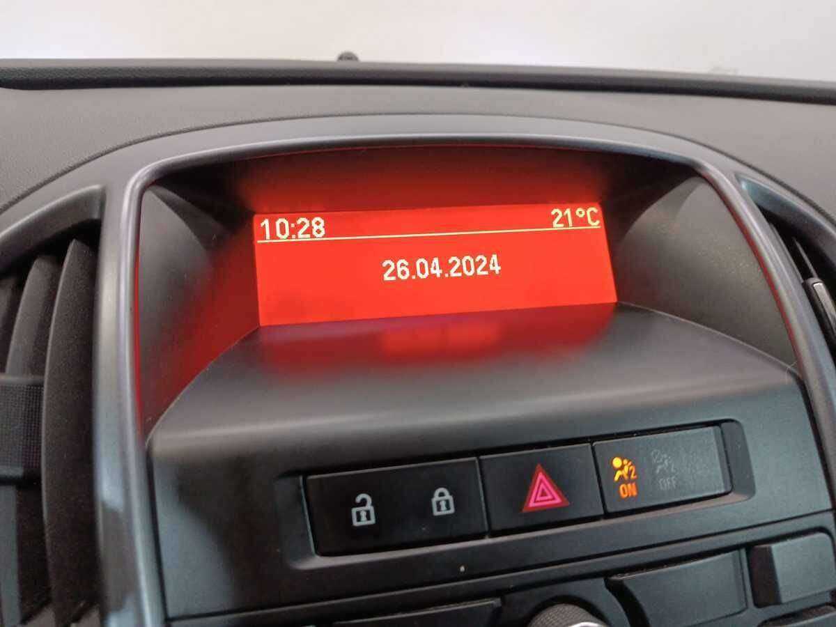 Opel Astra 2013 года с пробегом. Фото: #14