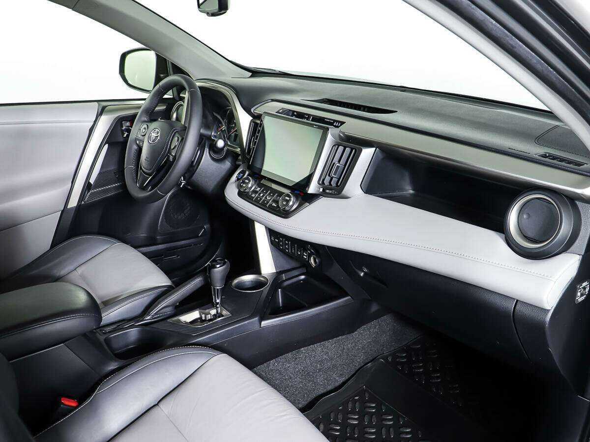 Toyota RAV4 2013 года с пробегом. Фото: #6