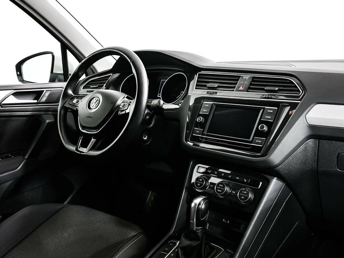 Volkswagen Tiguan 2018 года с пробегом. Фото: #8