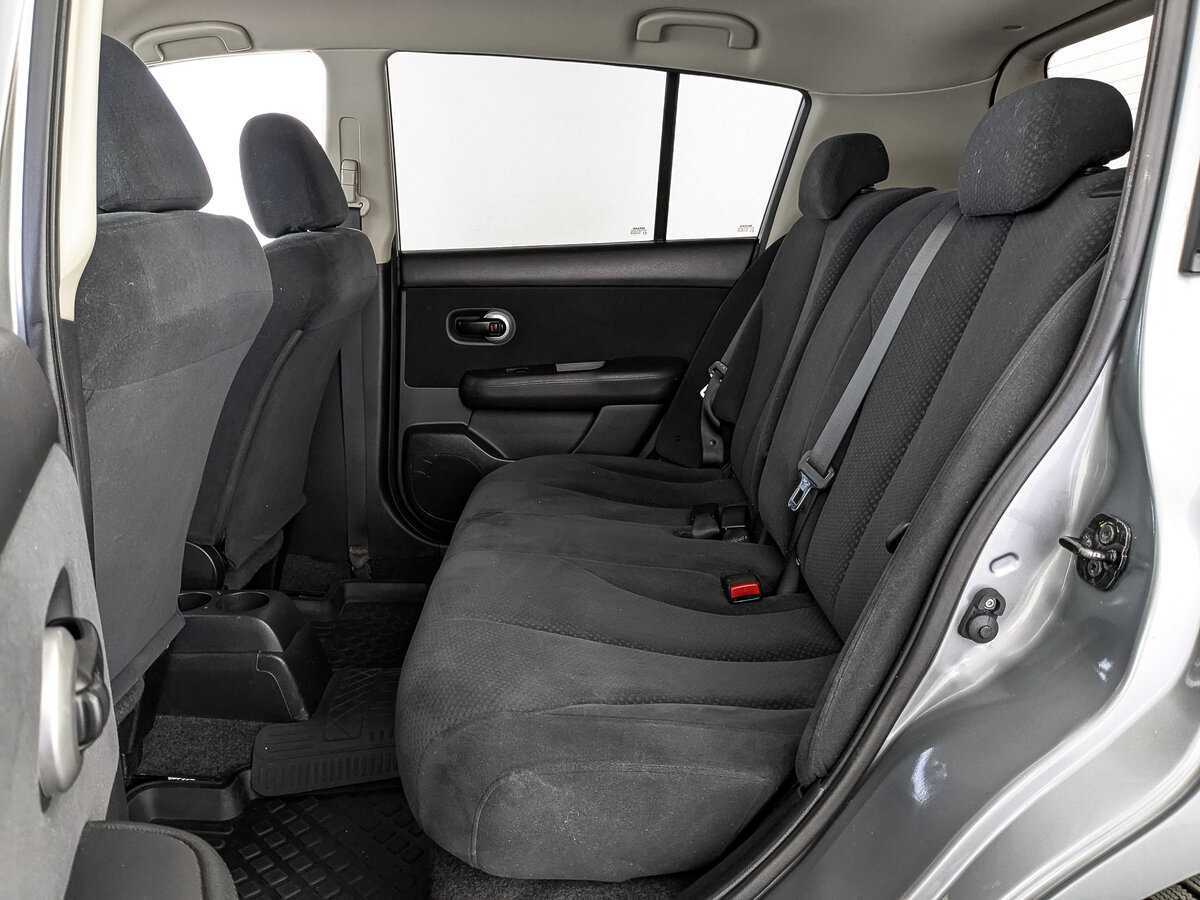 Nissan Tiida 2013 года с пробегом. Фото: #17