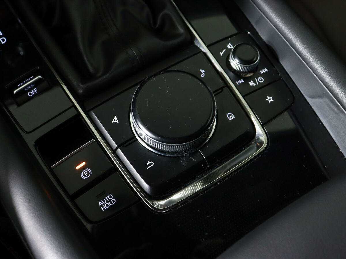 Mazda 3 2019 года с пробегом. Фото: #20