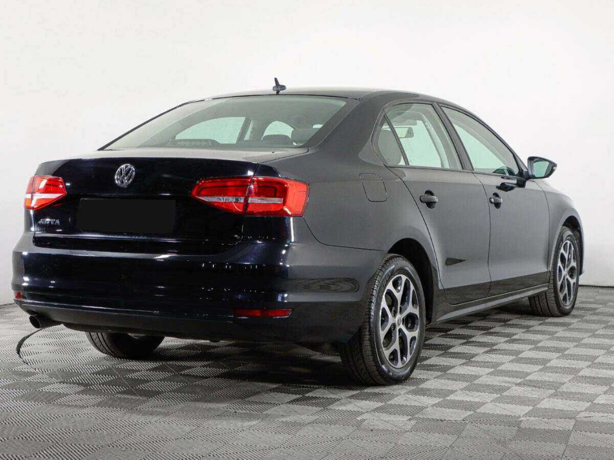 Volkswagen Jetta 2015 года с пробегом. Фото: #4