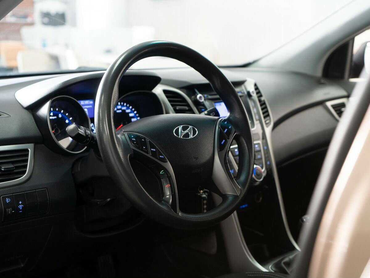 Hyundai i30 2013 года с пробегом. Фото: #4