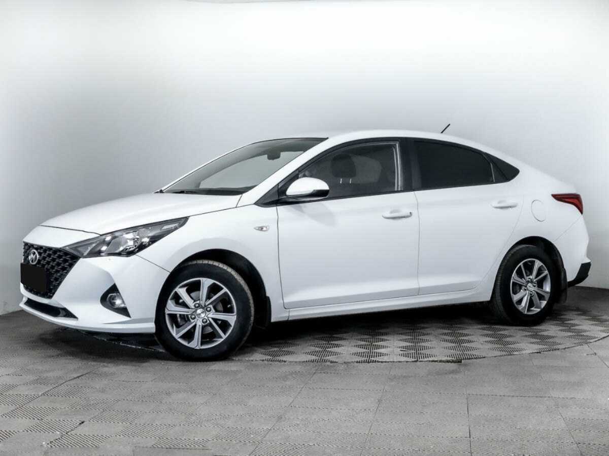 Hyundai Solaris 2021 года с пробегом. Посмотреть фото