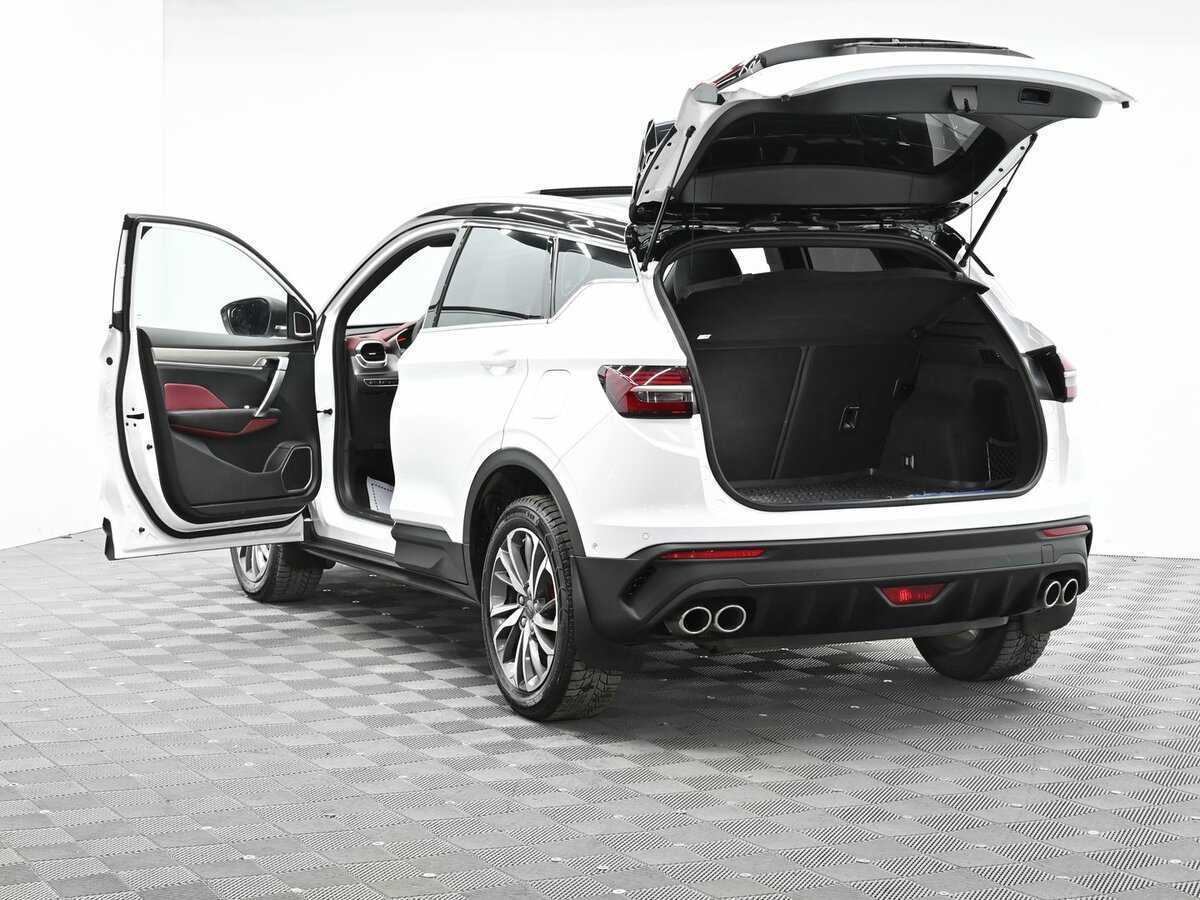 Geely Coolray 2022 года с пробегом. Фото: #6