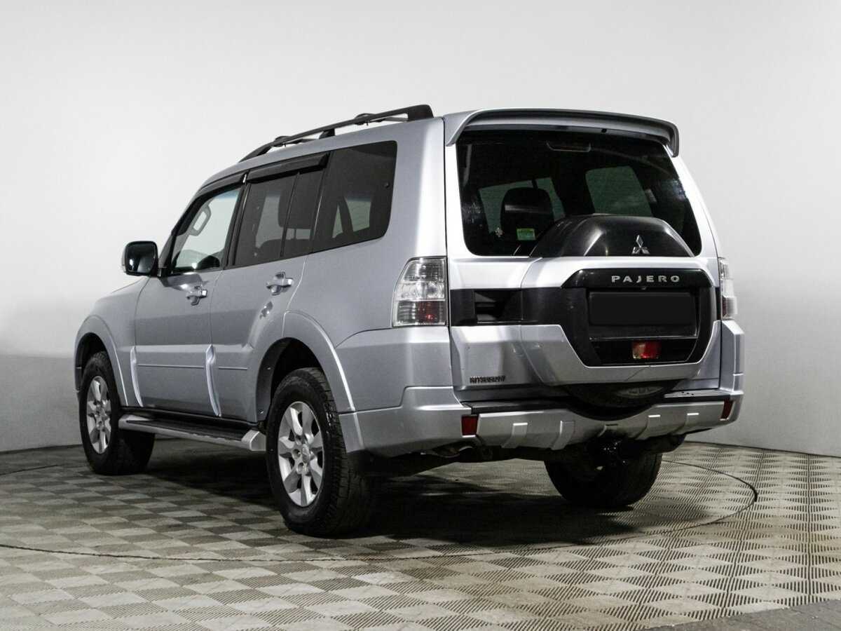 Mitsubishi Pajero 2015 года с пробегом. Фото: #5