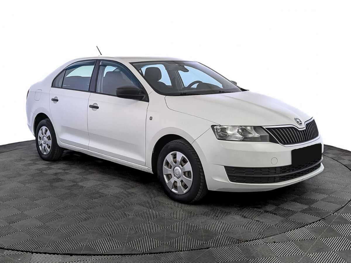 Skoda Rapid 2017 года с пробегом. Фото: #2