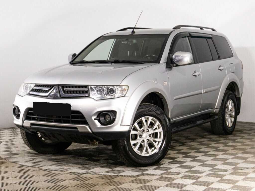 Mitsubishi Pajero Sport 2014 года с пробегом. Посмотреть фото