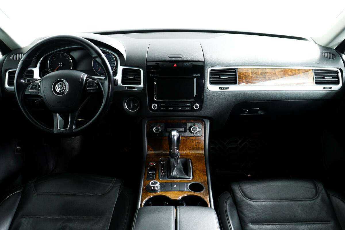 Volkswagen Touareg 2012 года с пробегом. Фото: #9