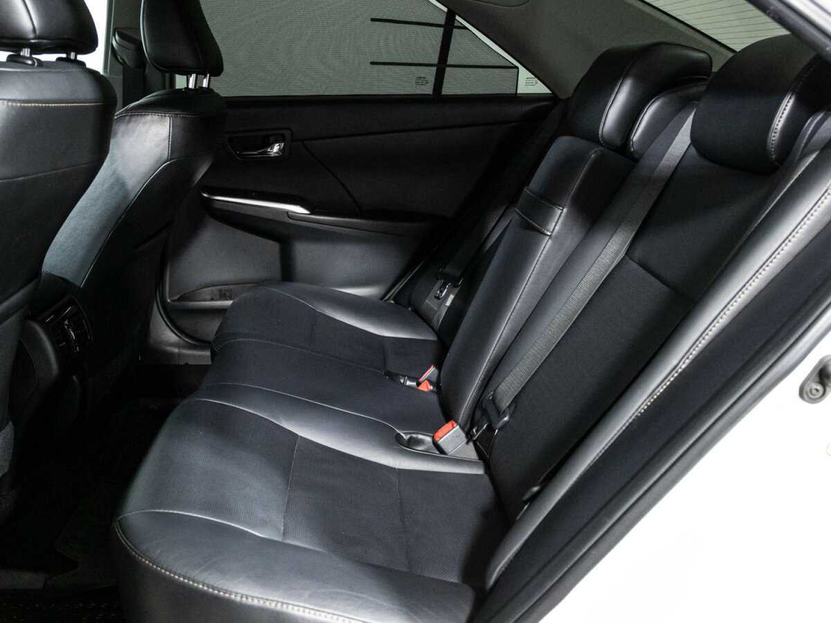 Toyota Camry 2016 года с пробегом. Фото: #9