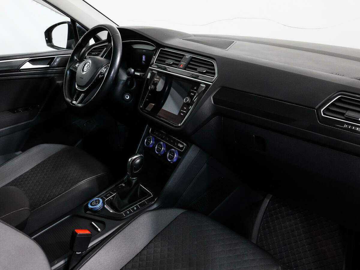 Volkswagen Tiguan 2017 года с пробегом. Фото: #8