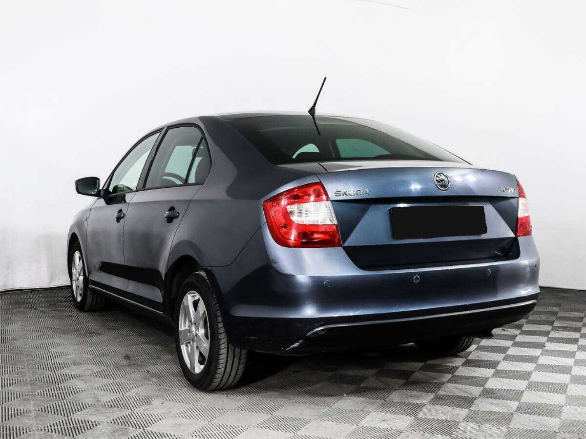 Skoda Rapid 2014 года с пробегом. Фото: #5